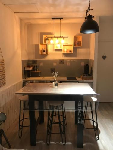 APPARTEMENT AVEC GARAGE CENTRE HISTORIQUE DE BÉZIERS