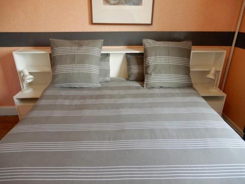 Appartement avec grand balcon et vue à 300 m plage, lit Queen Size, Mers les Bains Le Treport