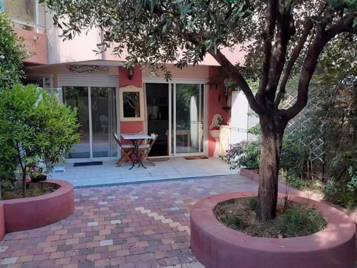 Appartement Appartement avec jardin 100 Rue Claude Debussy 06190 Roquebrune-Cap-Martin