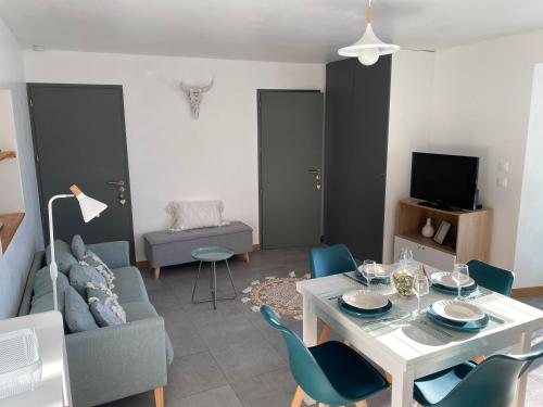 Appartement avec jardin et spa dans corps de ferme