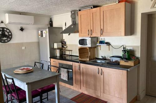 APPARTEMENT AVEC JARDIN TERRASSE