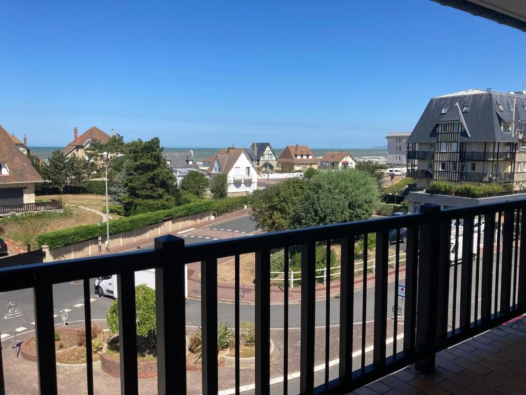 Appartement avec jolie vue dégagée 17 Rue du Docteur Sicard, 14640 Villers-sur-Mer