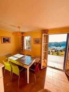 Appartement avec magnifique vue Piscine Lac et Mer Ref  RDL 113