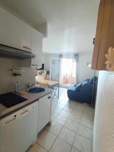 Appartement avec piscine commune à 800 m Plage 5TMED298