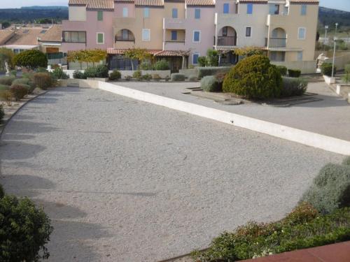 Appartement avec piscine commune proche Plage 5TMED164