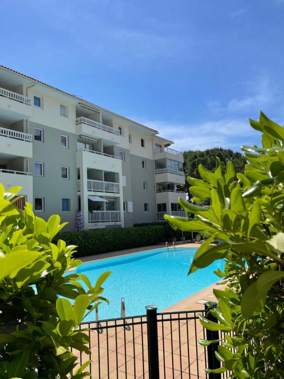 Appartement Appartement avec piscine privée 94 Chemin du Val Fleuri 06800 Cagnes-sur-Mer