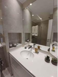 Appartement avec piscine/salle de sport-Monaco