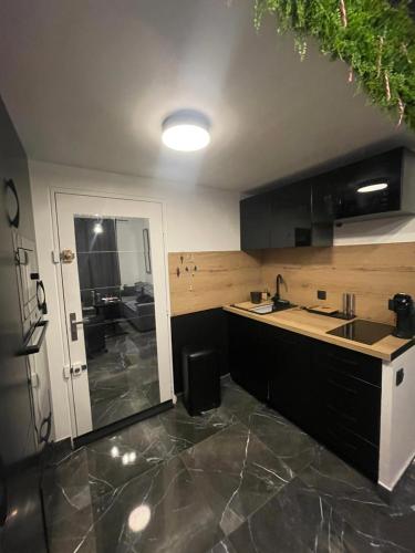 Appartement avec piscine tennis