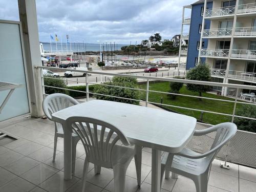 Appartement avec Sauna et Piscine au bord de mer