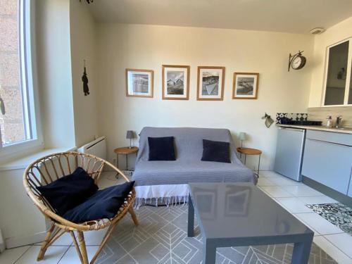 Appartement avec terrasse à 180m de la plage à PERROS-GUIREC Réf - 899