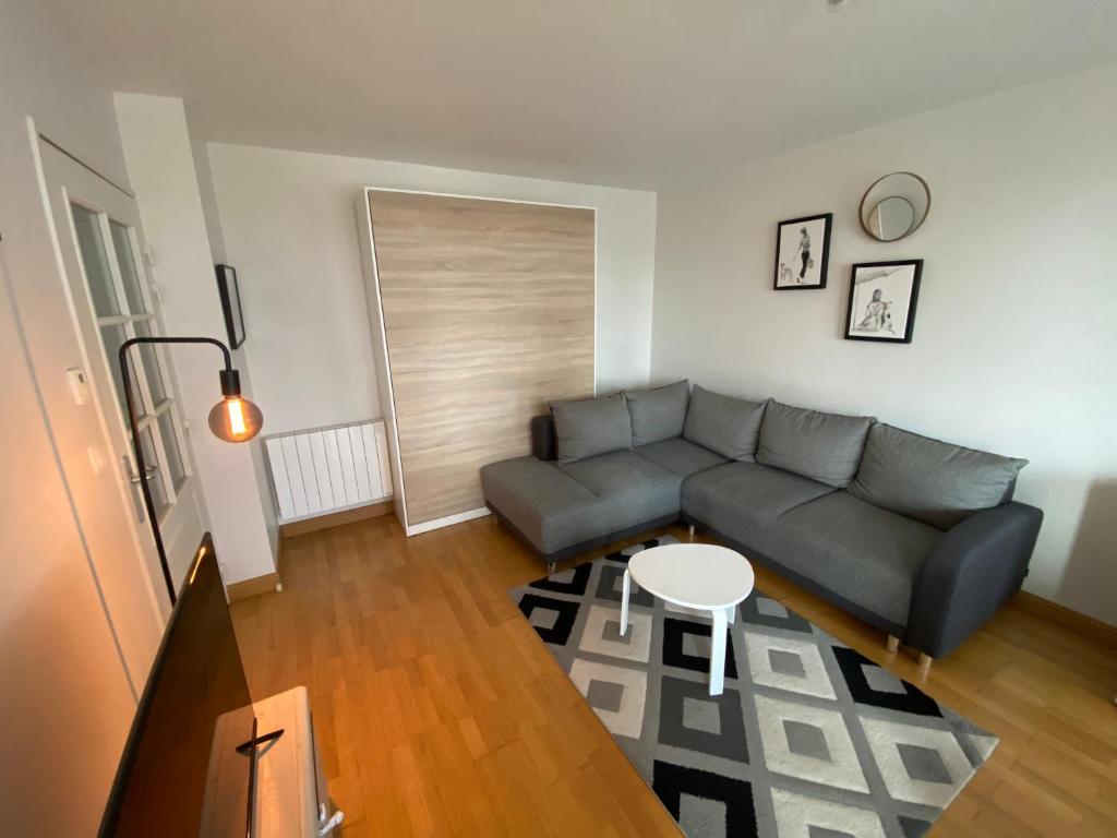 Appartement Appartement avec terrasse et parking - Centre Ville - Tout inclus 21 Rue Monin 41000 Blois