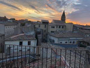 Appartement avec terrasse panoramique au coeur de Nîmes
