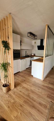 Appartement avec terrasse, parking et proche tramway