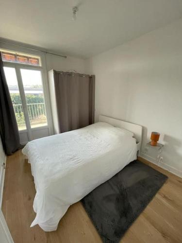 Appartement avec terrasse, parking gratuit