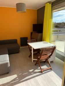 Appartement Appartement avec terrasse vue mer 50 mètres de la plage 65 Avenue de la Combattante 14470 Courseulles-sur-Mer Normandie