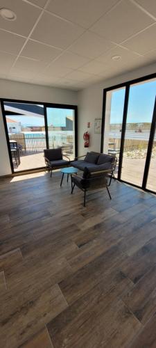 Appartement avec vue sur le lac marin avec WIFI