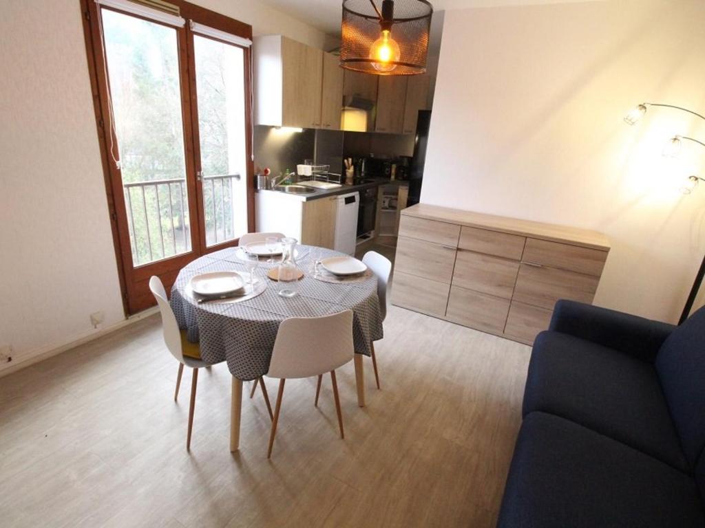 Appartement Appartement Bagnères-de-Luchon, 2 pièces, 3 personnes - FR-1-313-207 4 boulevard Docteur Estradere 31110 Luchon