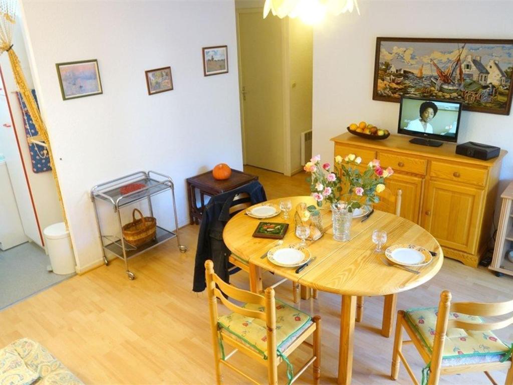 Appartement Bagnères-de-Luchon, 2 pièces, 4 personnes - FR-1-313-123 RES. JARDINS DU CASINO - APPART 2B 10, Bd Dardenne, 31110 Luchon