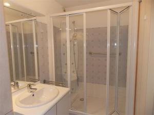 Appartement Bagnères-de-Luchon, 2 pièces, 4 personnes - FR-1-313-141