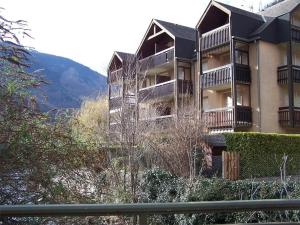 Appartement Appartement Bagnères-de-Luchon, 2 pièces, 4 personnes - FR-1-313-146 RES. CHALET ENTECADE - APPRART 11 Avenue Jean Moulin 31110 Luchon Midi-Pyrénées