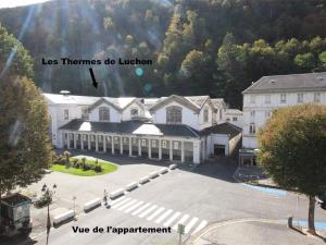 Appartement Bagnères-de-Luchon, 2 pièces, 4 personnes - FR-1-313-165