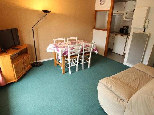 Appartement Bagnères-de-Luchon, 2 pièces, 4 personnes - FR-1-313-185