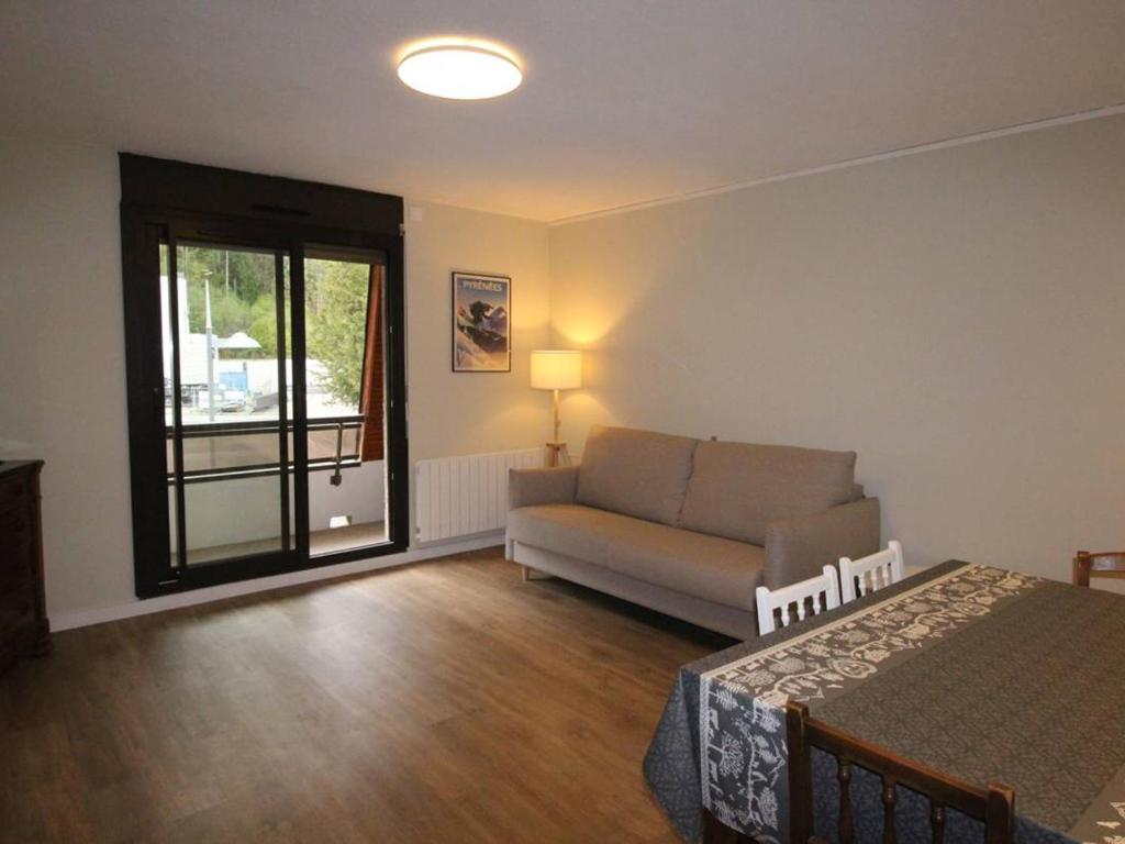 Appartement Appartement Bagnères-de-Luchon, 2 pièces, 4 personnes - FR-1-313-211 RES TERRASSE ETIGNY BAT C EDELWEISS N°309 AVENUE GALLIENI 31110 Luchon