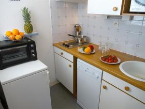 Appartement Appartement Bagnères-de-Luchon, 2 pièces, 5 personnes - FR-1-313-167 RES TERRASSE DU SACARON - APPT 21 2 RUE GARRIGOU 31110 Luchon Midi-Pyrénées