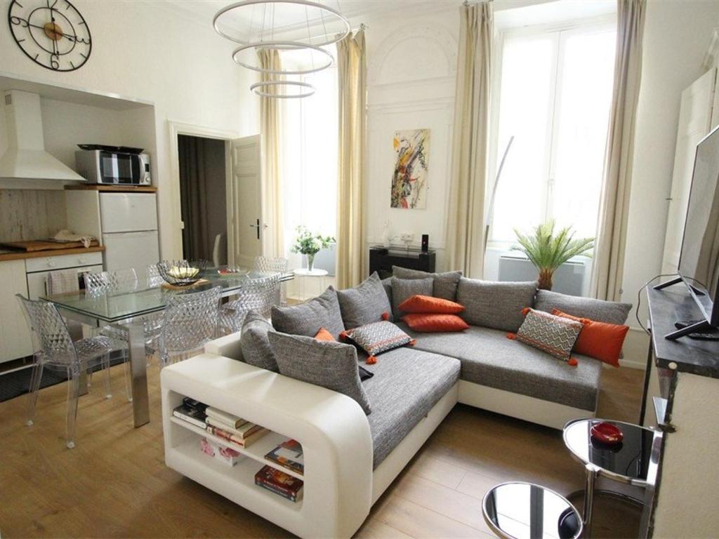 Appartement Appartement Bagnères-de-Luchon, 3 pièces, 4 personnes - FR-1-313-172 53 Allée d'Etigny - APPART 3 31110 Luchon