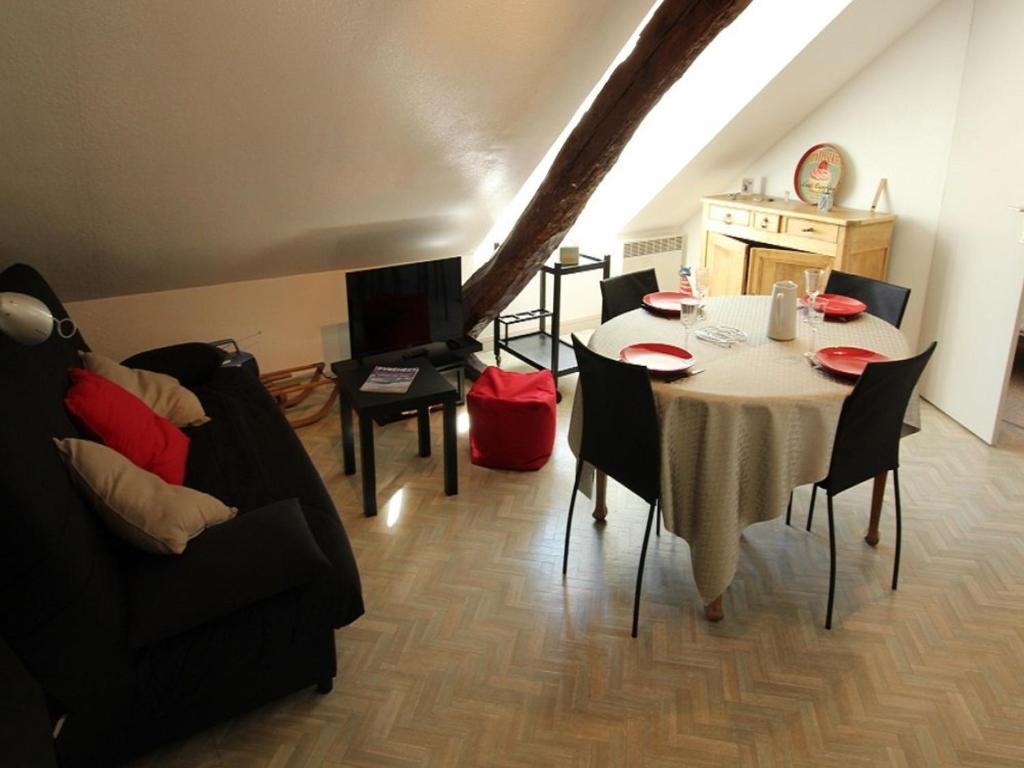 Appartement Bagnères-de-Luchon, 3 pièces, 4 personnes - FR-1-313-204 24 Bis Allée d'Etigny, 31110 Luchon