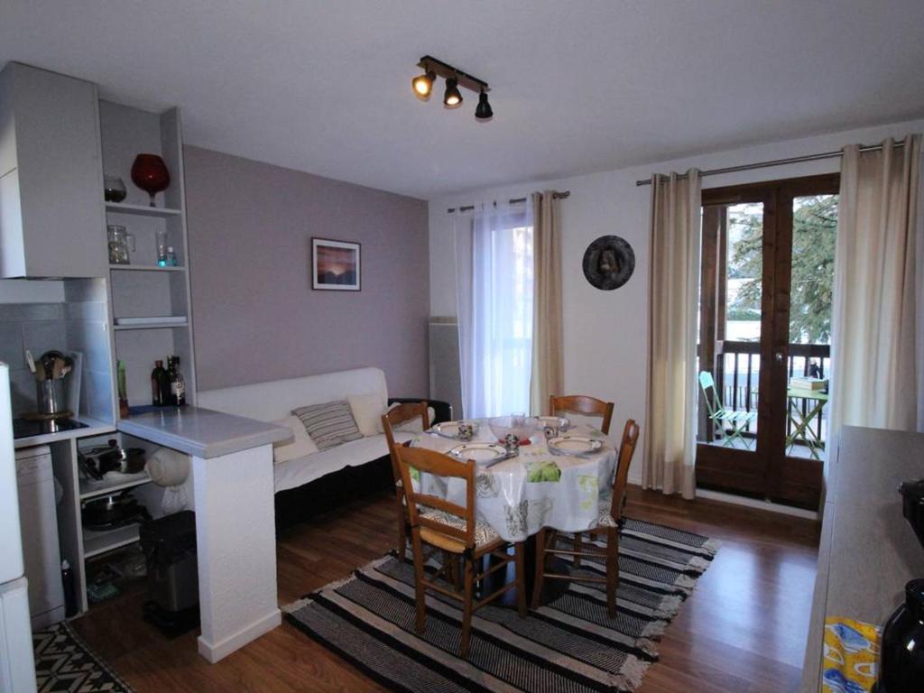 Appartement Bagnères-de-Luchon, 3 pièces, 4 personnes - FR-1-313-220 RESIDENCE LA SOULAN - APPART 38 AVENUE M.L. GALIENI, 31110 Luchon