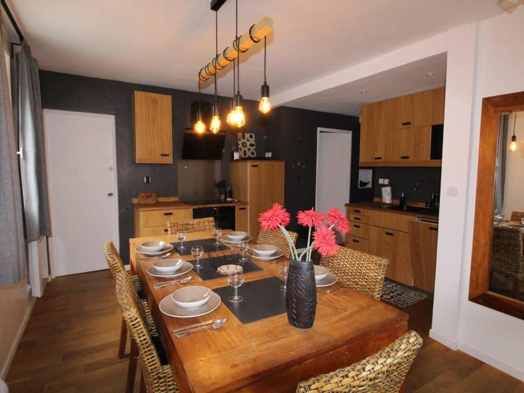 Appartement Appartement Bagnères-de-Luchon, 4 pièces, 6 personnes - FR-1-313-212 17 rue de Superbagnères Appt 39 31110 Luchon