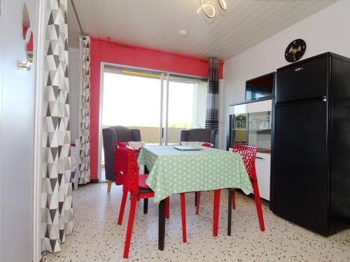 Appartement Balaruc-les-Bains, 1 pièce, 2 personnes - FR-1-553-176