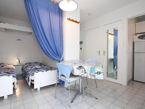 Appartement Balaruc-les-Bains, 1 pièce, 2 personnes - FR-1-553-58