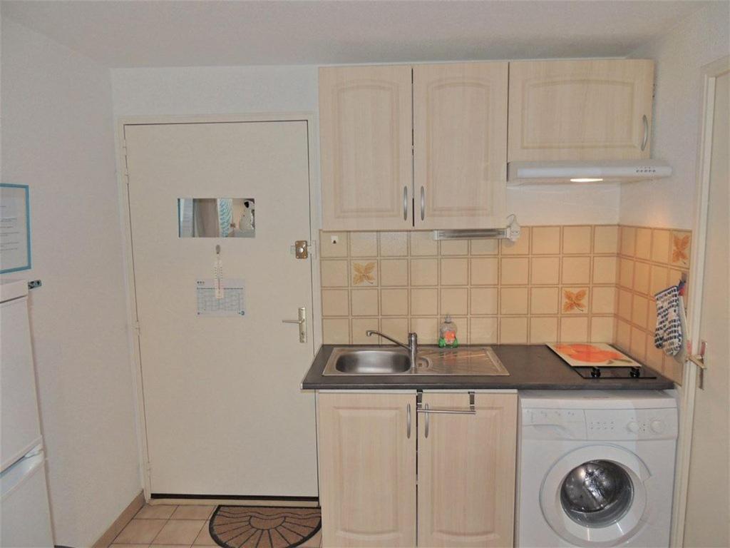 Appartement Balaruc-les-Bains, 1 pièce, 2 personnes - FR-1-571-33 1 Rue du Stade Résidence les Flamants Roses, 34540 Balaruc-les-Bains