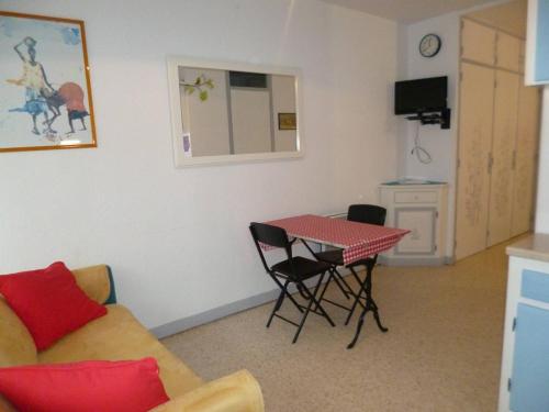 Appartement Balaruc-les-Bains, 1 pièce, 2 personnes - FR-1-571-57