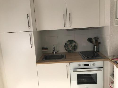 Appartement Balaruc-les-Bains, 1 pièce, 2 personnes - FR-1-680-30
