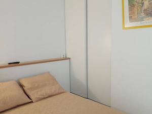Appartement Balaruc-les-Bains, 1 pièce, 2 personnes - FR-1-680-8