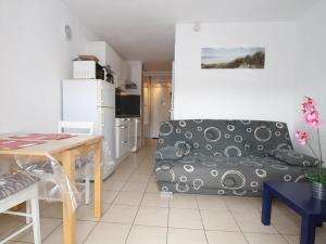 Appartement Balaruc-les-Bains, 1 pièce, 4 personnes - FR-1-553-43