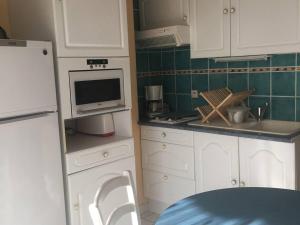 Appartement Balaruc-les-Bains, 1 pièce, 4 personnes - FR-1-680-4