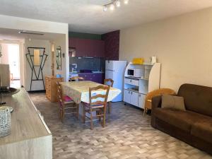 Appartement Balaruc-les-Bains, 2 pièces, 2 personnes - FR-1-553-14