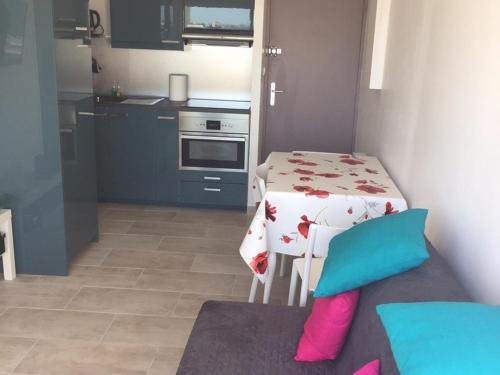 Appartement Balaruc-les-Bains, 2 pièces, 2 personnes - FR-1-680-27