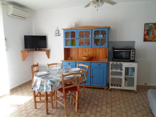 Appartement Balaruc-les-Bains, 2 pièces, 4 personnes - FR-1-503-122