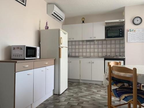 Appartement Balaruc-les-Bains, 2 pièces, 4 personnes - FR-1-503-29