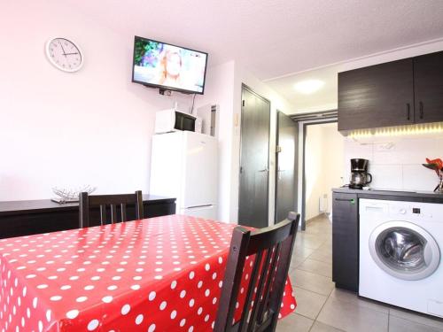 Appartement Balaruc-les-Bains, 2 pièces, 4 personnes - FR-1-553-91