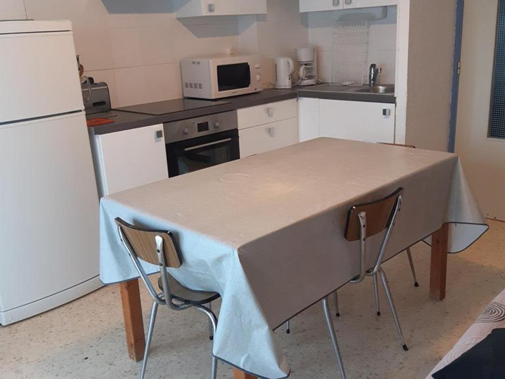 Appartement Appartement Balaruc-les-Bains, 2 pièces, 4 personnes - FR-1-571-41 7 avenue Pasteur 34540 Balaruc-les-Bains