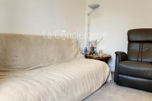 Appartement balcon 2 chambres et à 2 pas de la plage