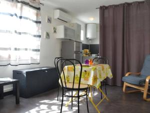 Appartement Banyuls-sur-Mer, 1 pièce, 2 personnes - FR-1-225C-25