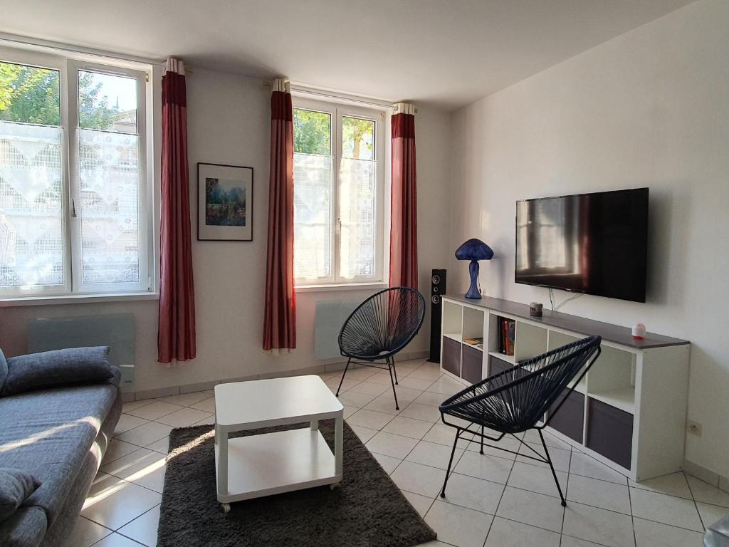 Appartement Bar-le-Duc, 2 pièces, 4 personnes - FR-1-585-77 89 Boulevard de la Rochelle, 55000 Bar-le-Duc