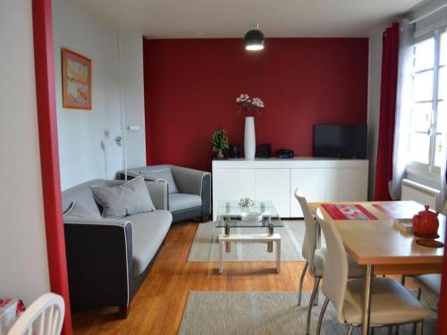 Appartement Barbezieux-Saint-Hilaire, 3 pièces, 4 personnes - FR-1-653-196
